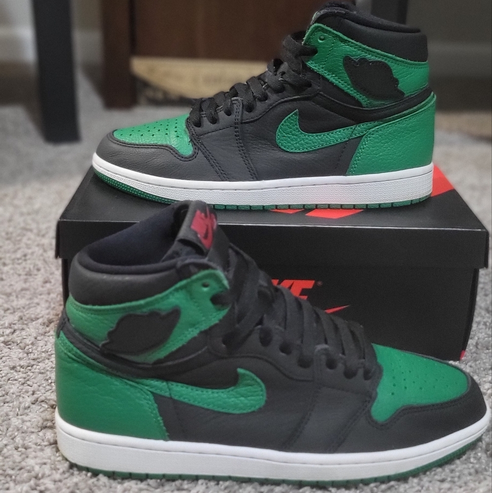 Jordan 1 Retro  High OG 'Pine Green Black'